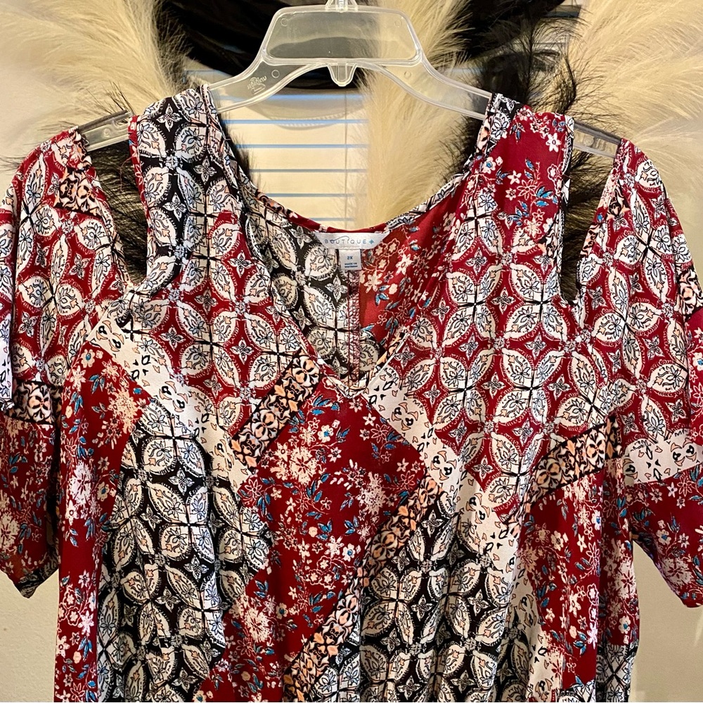 Red, Black & White Patchwork Cold Shoulder Maxi D… - image 2